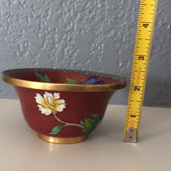 Small Cloisonné Bowl With Flower Patterns - Picture 8 of 8